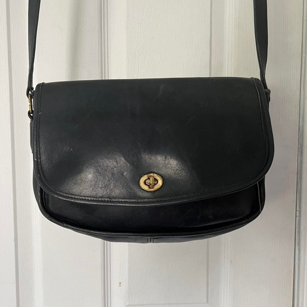 1990s Coach Black City Bag Leather shoulder bag / crossbody